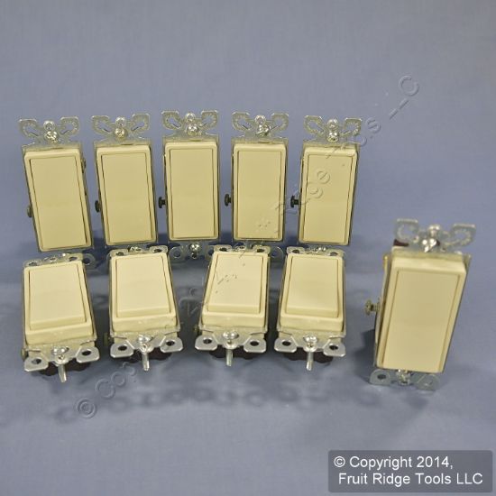 Picture of Light-Switch Decora-Style Ivory 3-Way