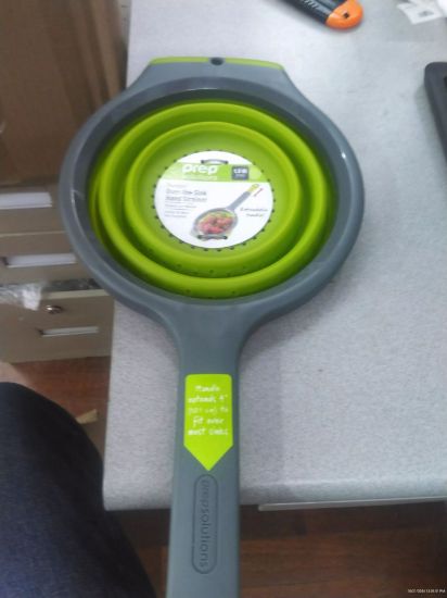 Picture of Collapsible Hand Strainer